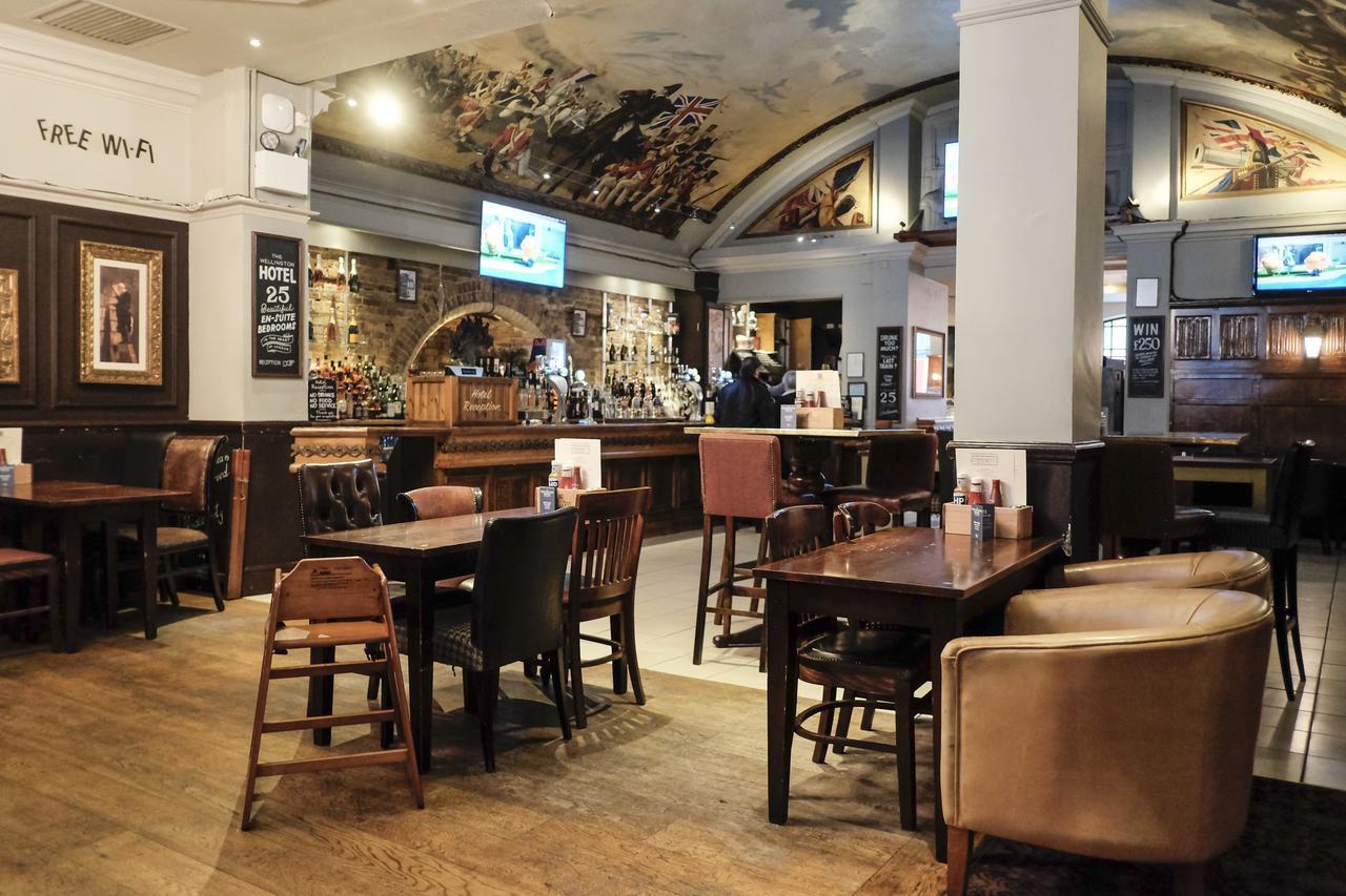 The Wellington Hotel ลอนดอน ภายนอก รูปภาพ
